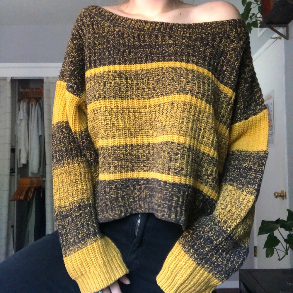 BDG sweater